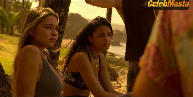 Madelyn Cline, Madison Bailey and Carlacia Grant's Hot Scene in Outer Banks