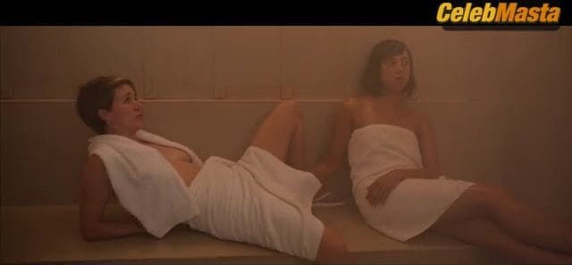 Aubrey Plaza and Alice Wetterlund's Lesbian Body Double Scene from Mike & Dave Need Wedding Dates