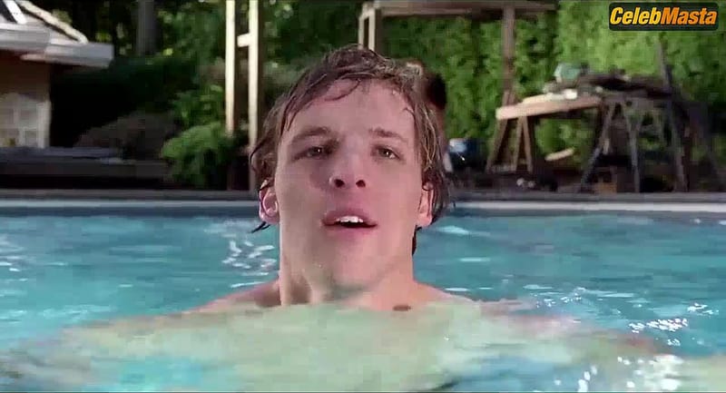 Jena Malone's Swimsuit Scene from Saved!