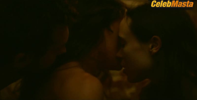 Ellen Page and Samantha Soule Lesbian, Tits Scene from Tales Of The City