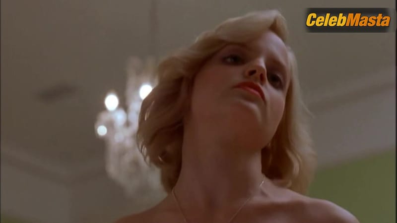 Mena Suvari's Sexy Scene from Sonny