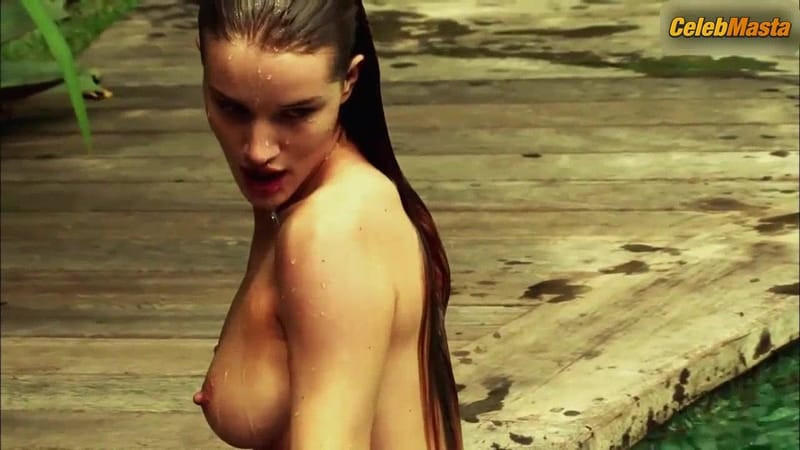 Rosie Huntington-Whiteley Booty, Tits Scene in Pirelli Calendar 2010 (the Making Of)