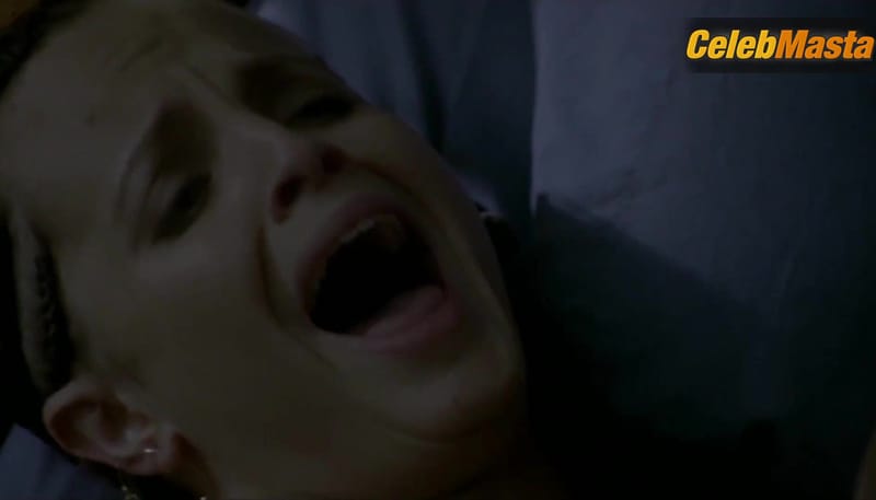 Mena Suvari and Sharlene Royer Tits Scene from Stuck