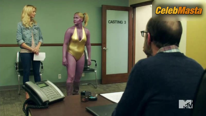 Amy Schumer Shows Sexy Scene at Mtv Movie Awards