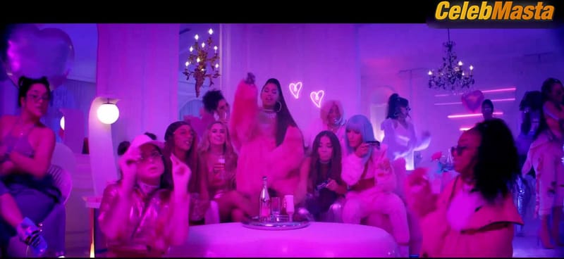Ariana Grande Sexy Scene from 7 Rings