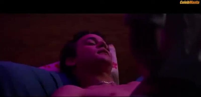 Sophie Turner's Tits Scene from Heavy