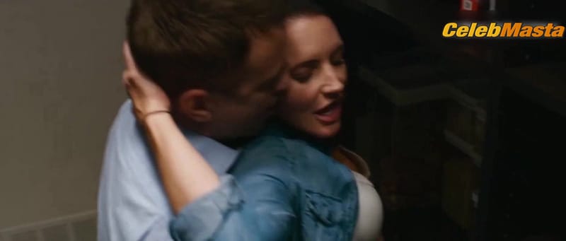 Kristin Davis Sexy Scene from Deadly Illusions