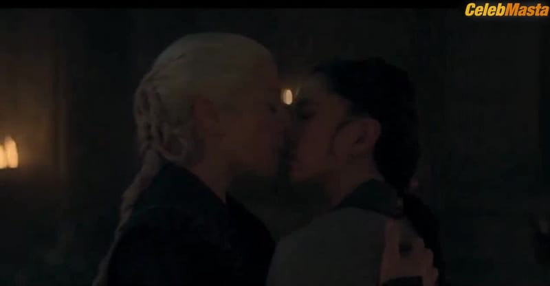 Emma D'Arcy and Sonoya Mizuno's Lesbian Scene from House Of The Dragon