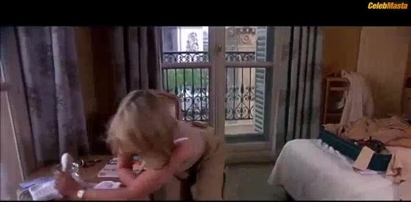 Teri Garr's Tits Scene from Ready To Wear