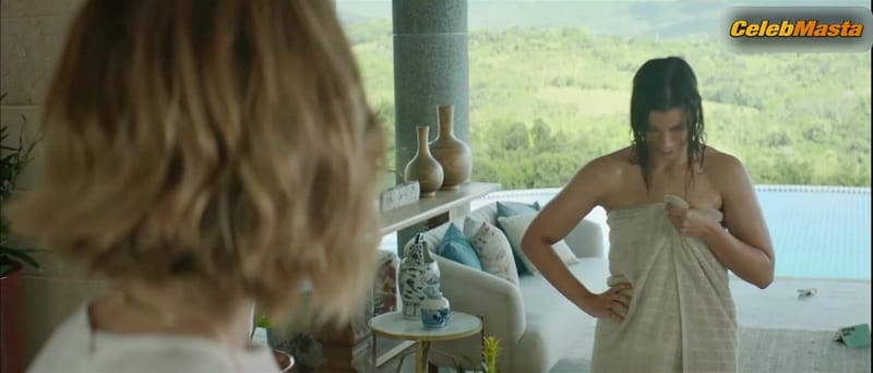 Nashla Bogaert and Clara Lago Sexy Scene from Books & Drinks