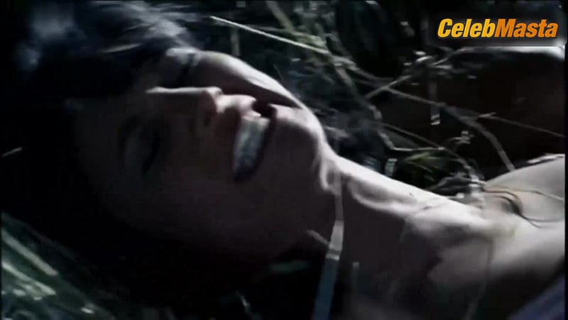 Manuela Arcuri's Tits Scene from Madame