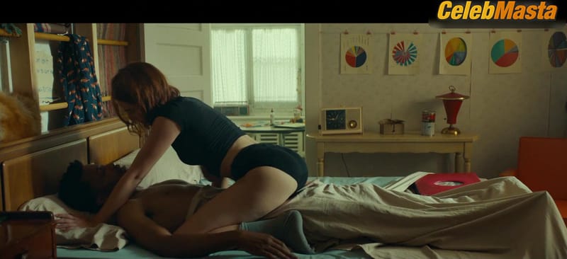 Zoey Deutch Underwear Scene from Buffaloed
