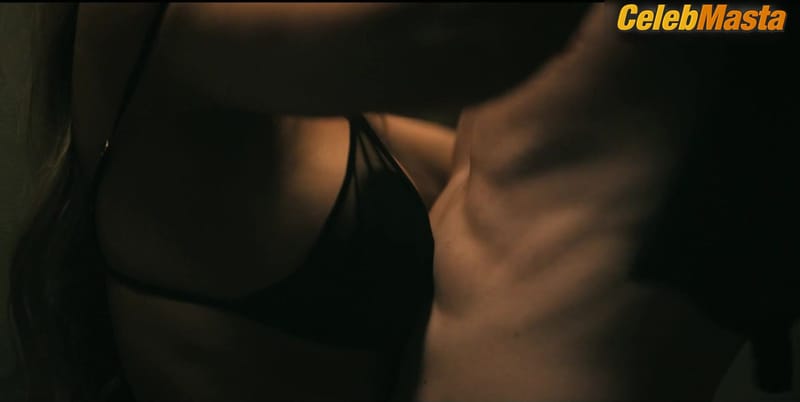 Maite Perroni, Regina Pavon, Catherine Siachoque and Maria de Villa Show Lesbian Underwear Scene in Dark Desire