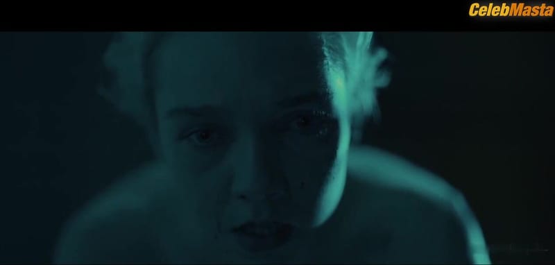 Julia Sarah Stone's Ass Scene from Come True