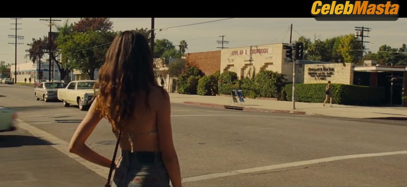 Margaret Qualley's Sexy Scene from Once Upon A Time... In Hollywood