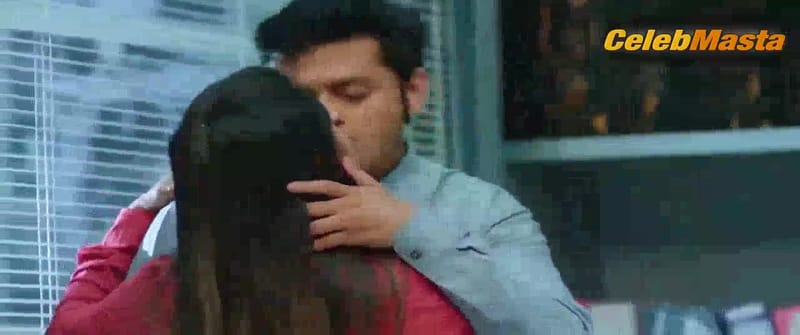 Shanaya Ansari, Bharti Jha, Jinnie Jaaz, Alendra Bill and Suhana Khan's Steamy Scene in Jaan Bujh Kar