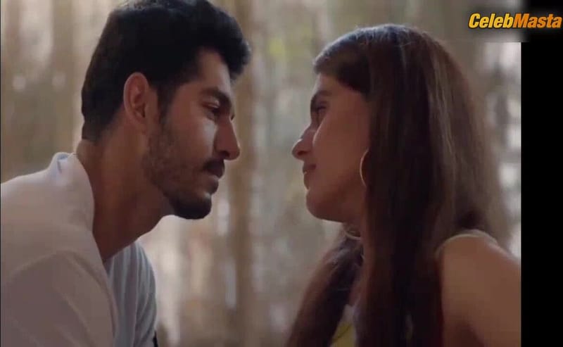 Arushi Handa's Sexy Scene from Roohaniyat