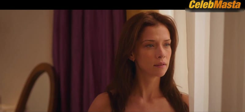 Carolina Miranda and Maya Zapata's Underwear Scene in The Red Thread