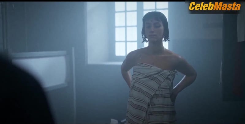 Claudia Salas Sexy Scene in Las Pelotaris 1926 Movie