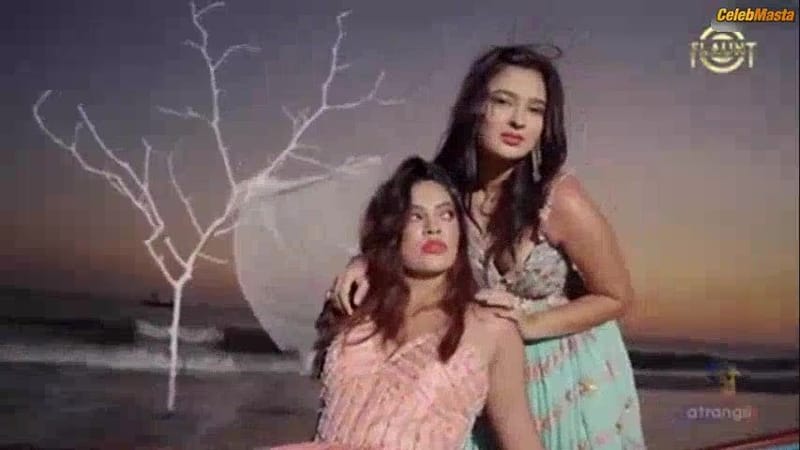Muskaan Mohnot, Gargi Shirurkar and Aditi Jain Sexy Scene from Flaunt