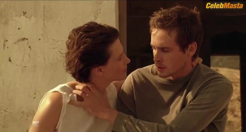 Juliette Binoche's Sexy Scene from Alice And Martin