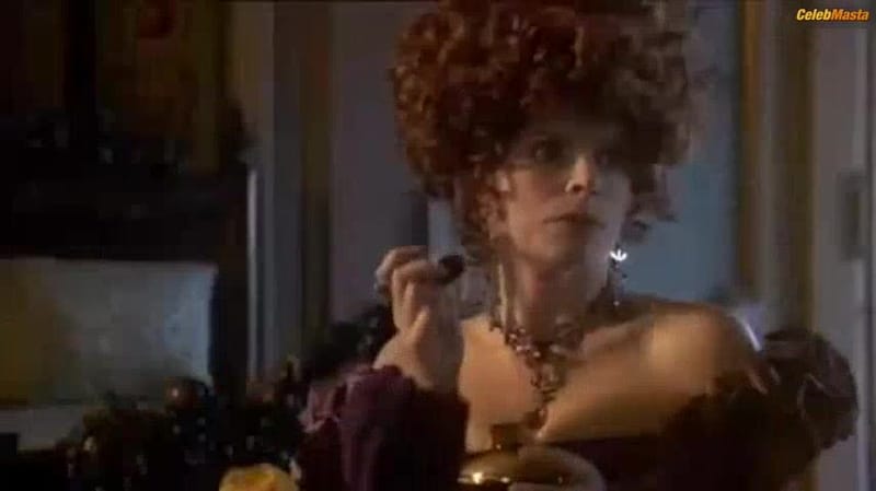 Debora Bloch and Camila Pitanga's Steamy Scene in A Invencao Do Brasil