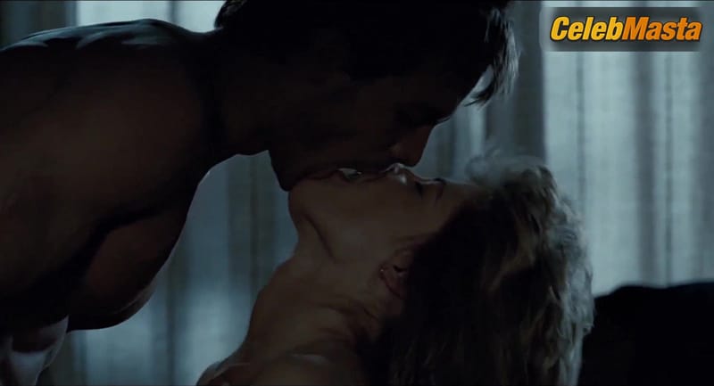 Linda Hamilton Booty, Boobs Scene in The Terminator