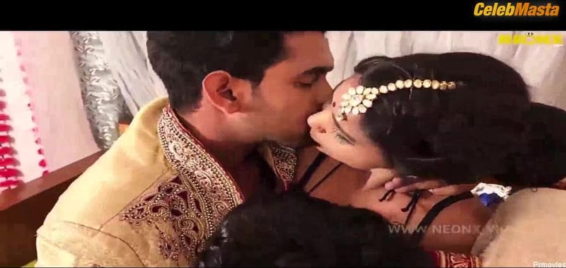 Kajal Chauhan Tits Scene from Gaon Ki Garmi