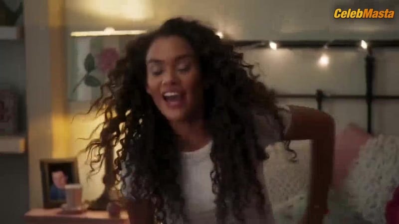 Madison Pettis, Piper Curda, Lizze Broadway and Natasha Behnam Underwear Scene from American Pie Presents Girls' Rules