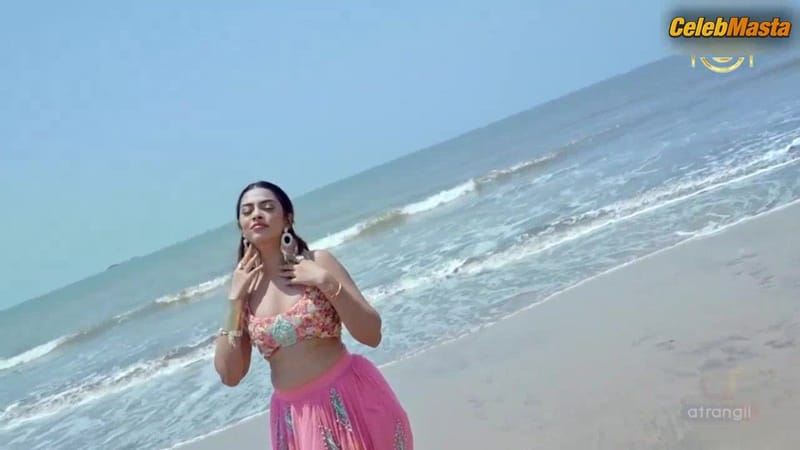 Muskaan Mohnot, Gargi Shirurkar and Aditi Jain Flaunt Steamy Scene