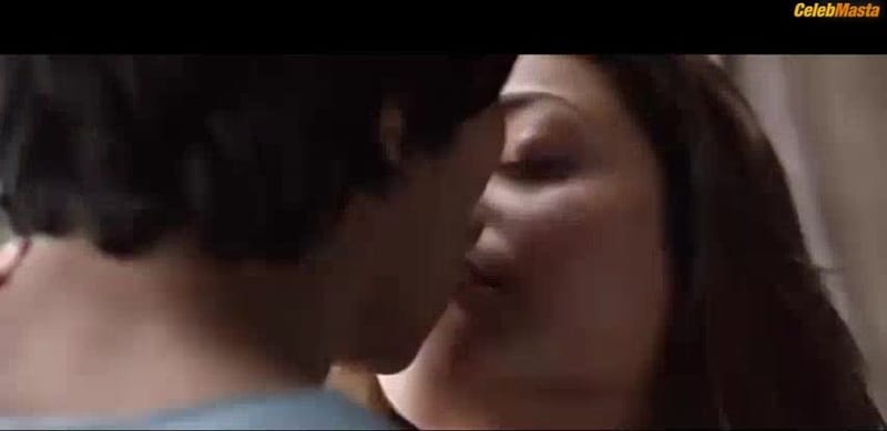 Kajal Agarwal Ass, Tits Scene from Do Lafzon Ki Kahani