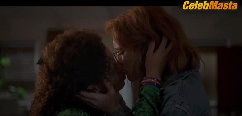 Mackenzie Davis and Gugu Mbatha-Raw's Lesbian Underwear Scene in Black Mirror