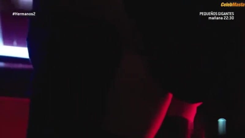 Maria Valverde's Sexy Scene from Hermanos
