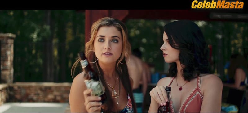 Giorgia Whigham and Vanessa Marano Bikini Scene from Saving Zoe