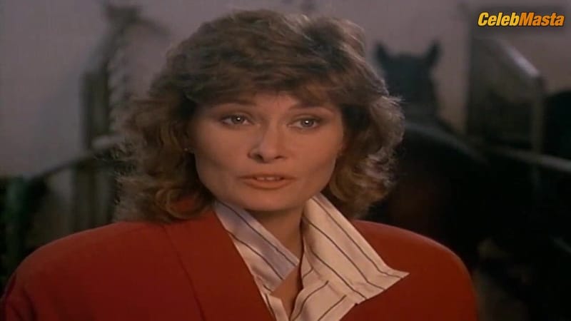 Tia Carrere's Booty Scene in Fine Gold