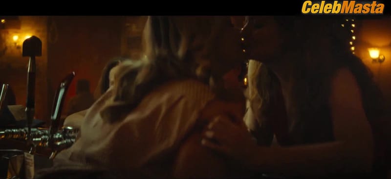 Miranda Otto and Kelly Butler Lesbian, Tits Scene from Thou Shalt Not Steal