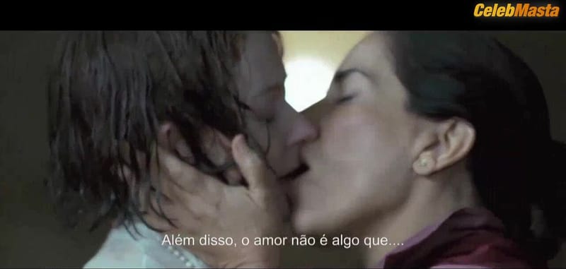 Miranda Otto and Gloria Pires' Lesbian Scene from Reaching For The Moon