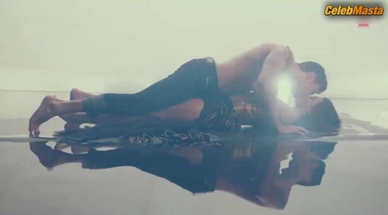 Surveen Chawla's Hot Scene in Creature