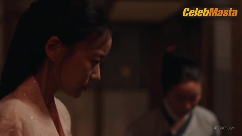 Lee Yi Dam and Cha Joo-young Sexy Scene from The Queen Who Crowns