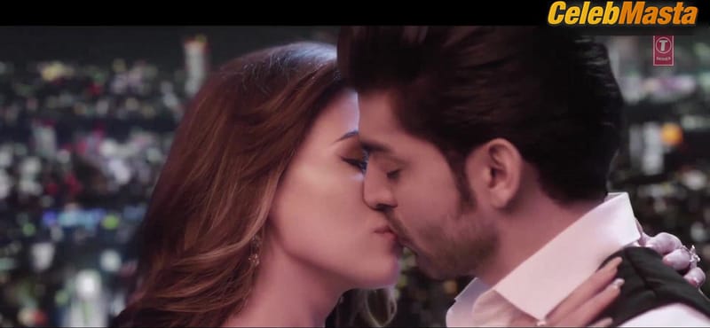 Sana Khan Reveals All in Scene from Wajah Tum Ho