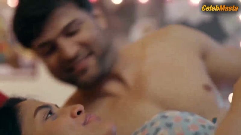 Manvi Chugh's Bold Scene in Rikshawala
