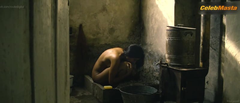 Golshifteh Farahani Booty, Boobs Scene in The Patience Stone