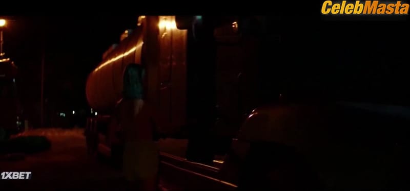 Gaite Jansen's Tits Scene from Bo
