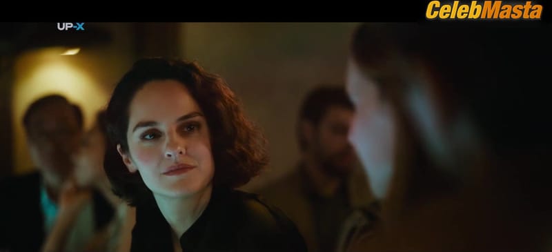Noemie Merlant and Naama Preis's Lesbian Scene in Emmanuelle