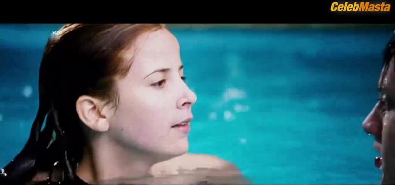 Juana Acosta's Tits, Swimsuit Scene from El Cartel De Los Sapos