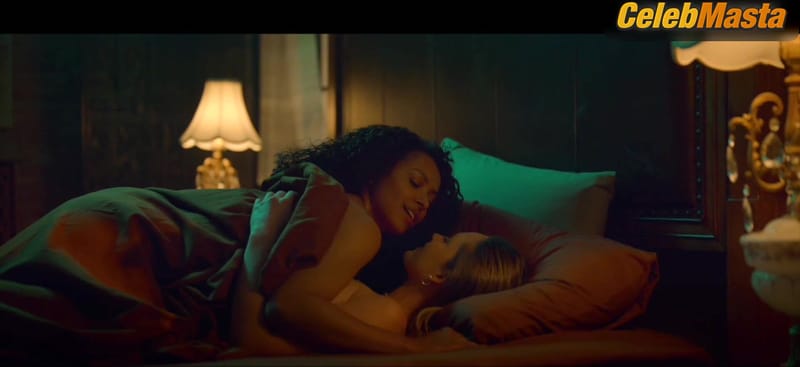 Merritt Patterson and Kat Graham's Lesbian Scene from Heatwave