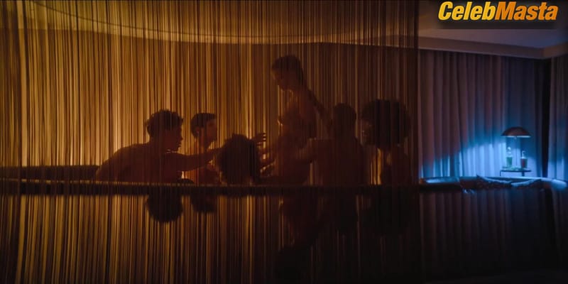 Adriana Arango, Mabel Moreno, Angela Rodriguez, Juana Acosta and Valeria Caicedo's Tits Scene in Medusa