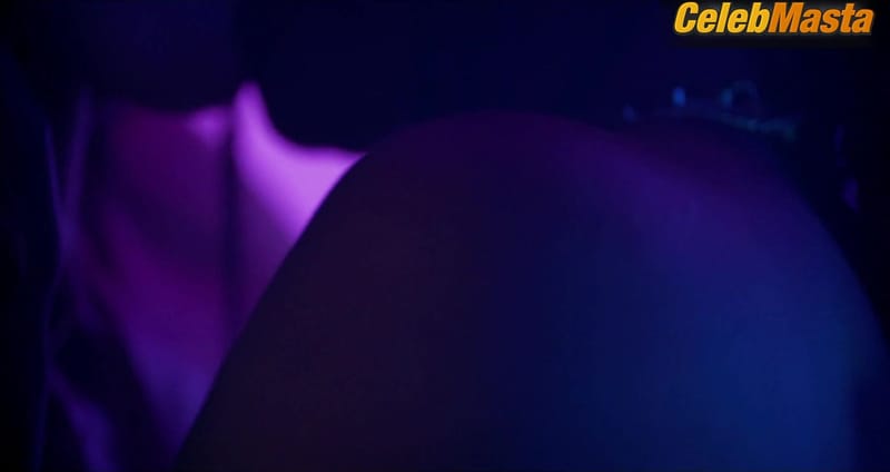 Jennifer Beals and Vanessa Williams Show Underwear in Lesbian Scene, The L Word Generation Q