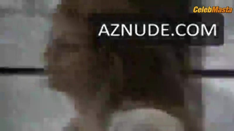 Angie Everhart's Sexy Scene from Heart Of Stone