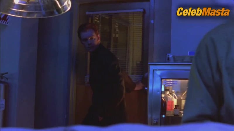 Angie Everhart Tits and Bush Scene from Jade